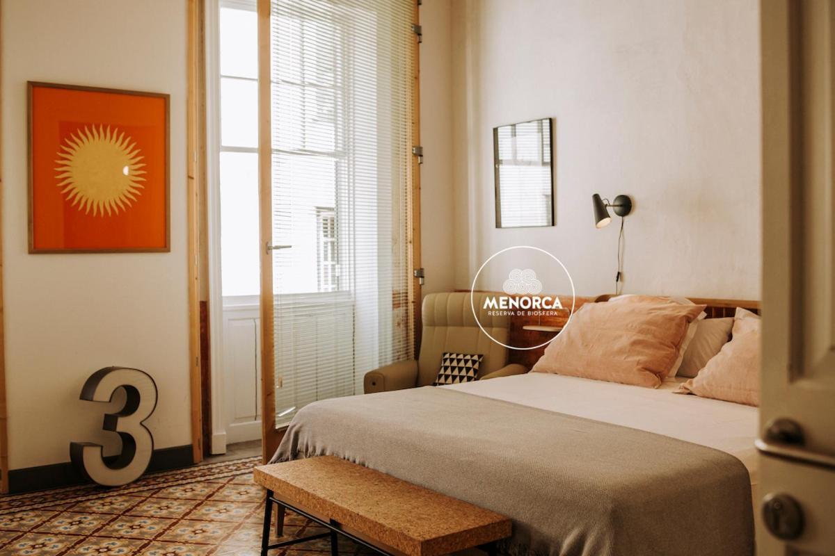 Hotel Hevresac Singular & Small ماهون الغرفة الصورة